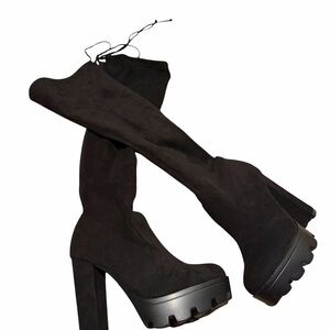 Chic Black Over the Knee Platform Boots